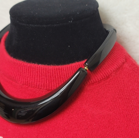 Lucite Black Collar Choker Necklace - Vintage, Estate - Picture 5 of 8